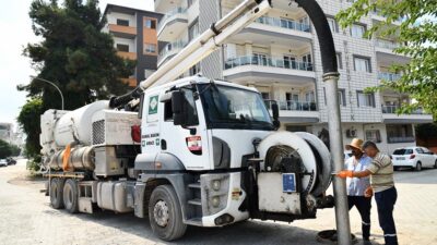 Osmaniye Belediye Su ve Kanalizasyon Müdürlüğü ekipleri, kent genelinde gelen