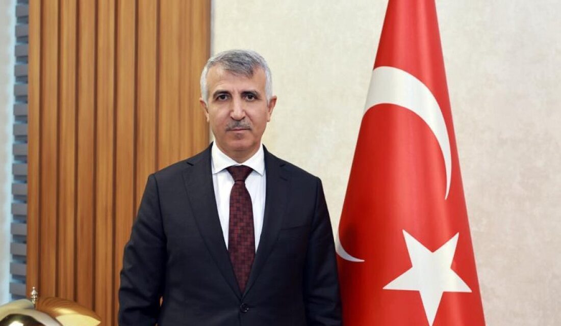Kahramanmaraş Valisi Mükerrem Ünlüer, 30 Ağustos Zafer Bayramı nedeniyle bir