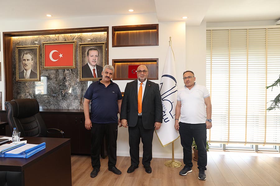 Dulkadiroğlu Belediye Başkanı Mehmet Akpınar, belediye personelinin eğitim ihtiyaçlarına yönelik
