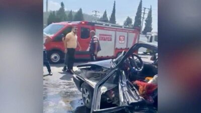 Kahramanmaraş’ta iki otomobilin çarpışması sonucu yaşanan trafik kazasında 3 kişi