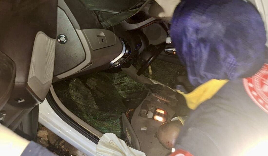 Kahramanmaraş’ta sürücüsü kontrolünü kaybettiği otomobil ile uçuruma yuvarlanması sonucu 2
