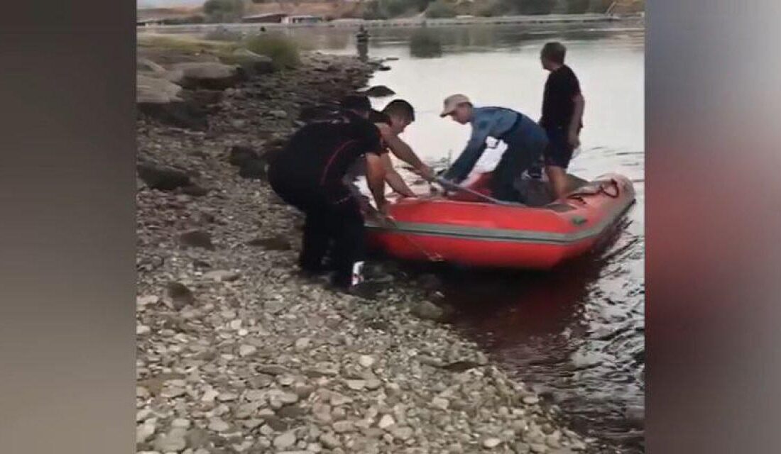 Kahramanmaraş'ta balık tutmak için gittiği köprü altında mahsur kalan vatandaşı