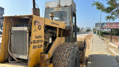 Kadirli Belediyesi Fen İşleri Müdürlüğü ekiplerince, Hastane yolu üzerindeki Alparslan