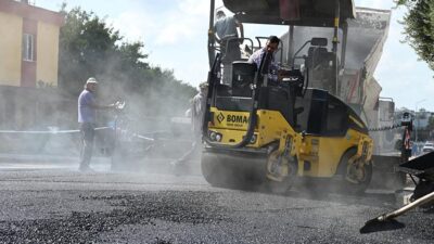 Kadirli Belediyesi fen işleri müdürlüğü ekiplerince İlçe genelinde bozuk ve