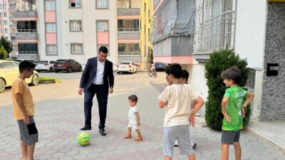 Kadirli Belediye Başkanı Mustafa Mert Olcar, çocuklarla keyifli bir anıya