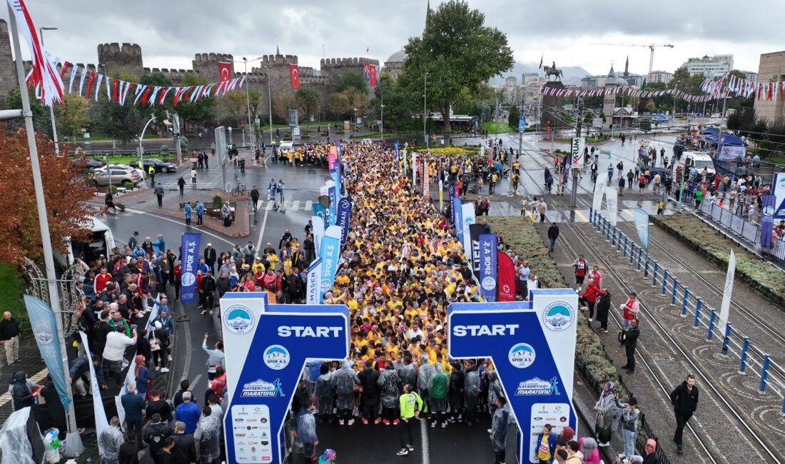 Kayseri’de düzenlenen Uluslararası Kayseri Yarı Maratonu, bu yıl “Koramaz Vadisi”