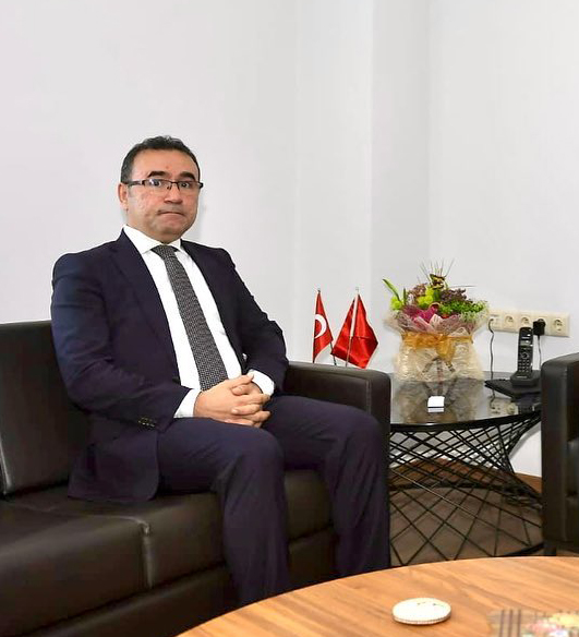 Adana’nın merkez Yüreğir ilçesi eski kaymakamı Mustafa Kılıç, yaklaşık 50