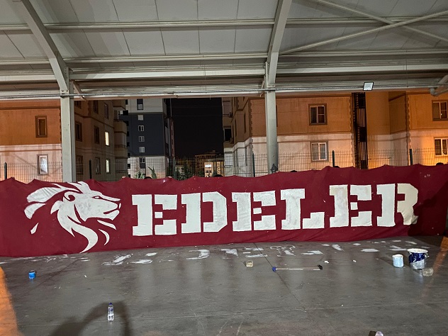 Kahramanmaraş’ın etkili taraftar gruplarından olan Edeler Grubu, yaptıkları hazırlıklarla yeni