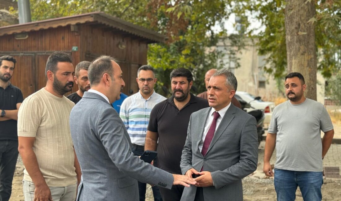 Osmaniye Belediyesi tarafından Hasan Çenet (İstasyon) Caddesi’nin asfalt yol konforuna