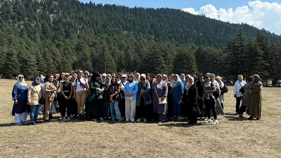 Büyükşehir Belediyesinin örnek projelerinden “Kadınlarla Baş Başa Doğa Gezileri” hafta