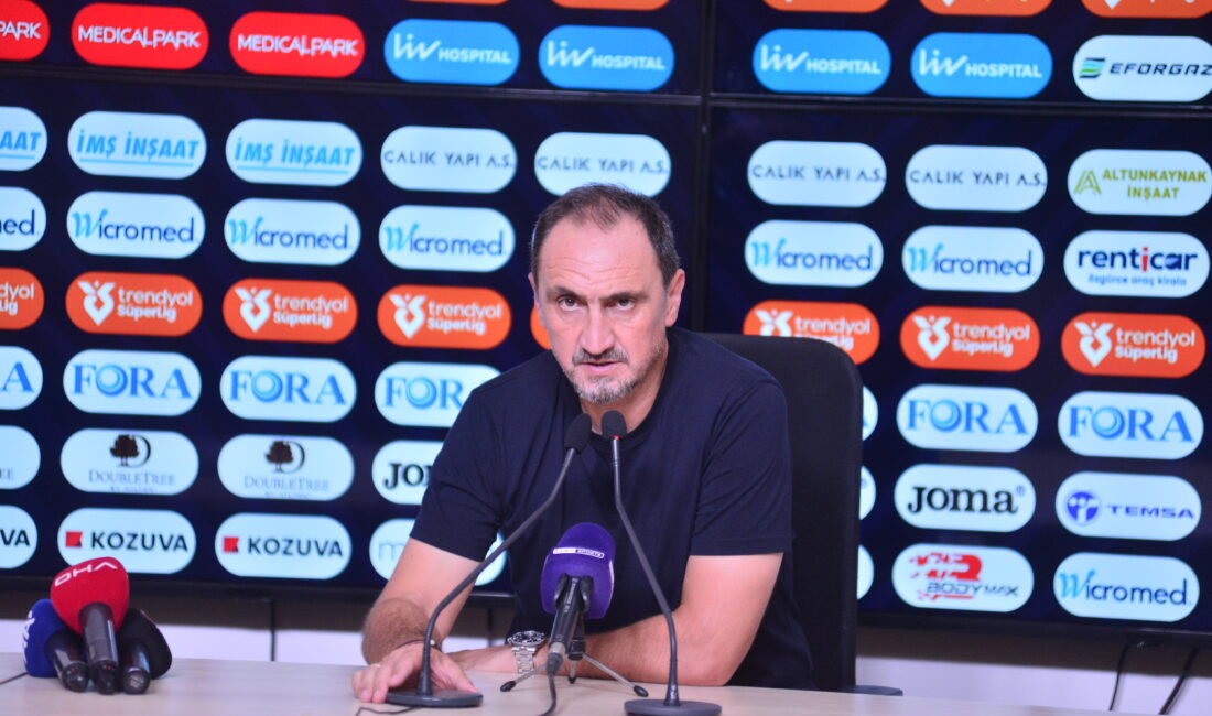 Süper Lig’de zor günler geçiren Adana Demirspor, teknik direktör Michael