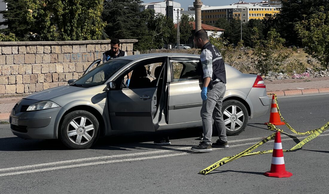 Kayseri’de yaşanan olayda Burhan Akpınar, eski eşi Fatma Gök’ü otomobiliyle