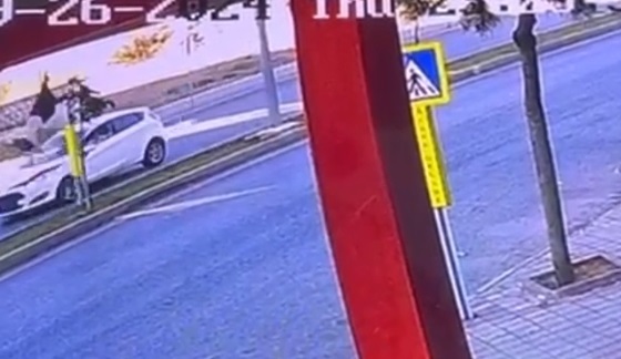 Adana’da, bir otomobilin hızla çarpması sonucu Cennet Yalçın (56) adlı