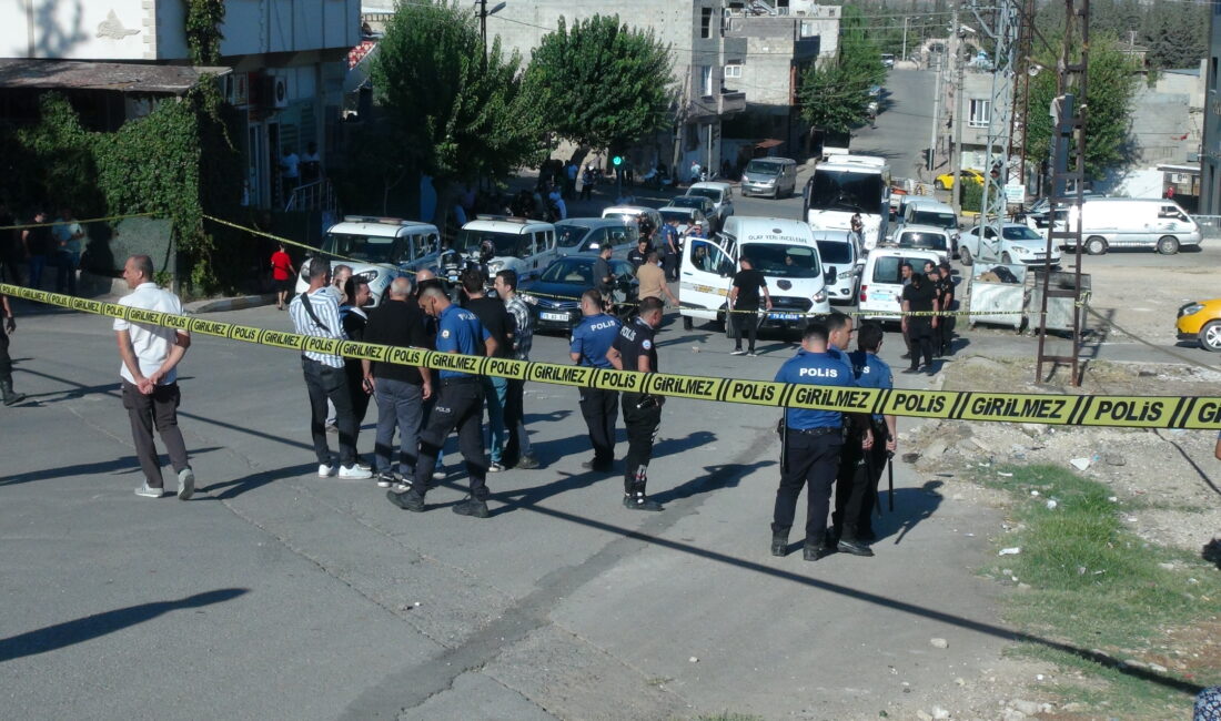 Kilis’te meydana gelen silahlı kavgada 3 kişi yaralandı. Olay, akşam