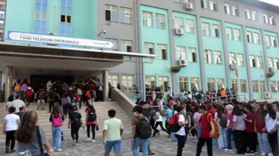Ömer KOÇ/KAHRAMANMARAŞ, (DHA)- KAHRAMANMARAŞ’ta sabah çalan ilk zille yaklaşık 297