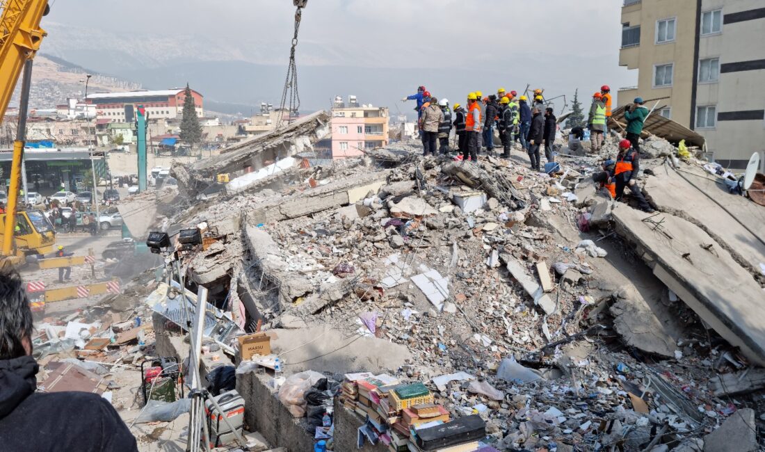 Kahramanmaraş’ta depremde hayatını kaybeden 151 kişinin bulunduğu Palmiye Sitesi’nde yaşananlarla