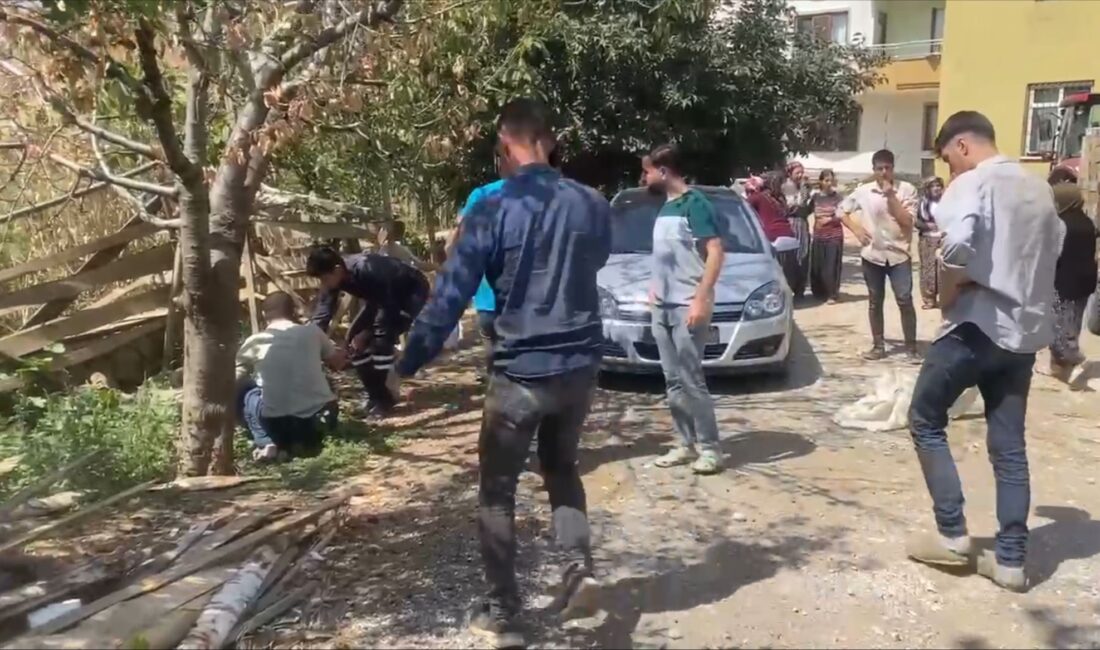 Çelikhan ilçesinde tarlada çalışan Abdurrahman Akay adlı şahıs, husumetli olduğu