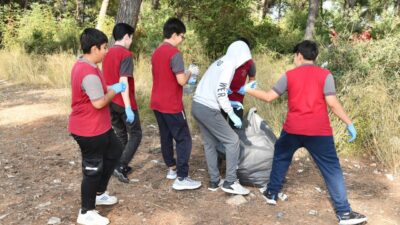 Osmaniye Belediyesi tarafından düzenlenen “Dünya Temizlik Günü” etkinlikleri kapsamında Zorkun