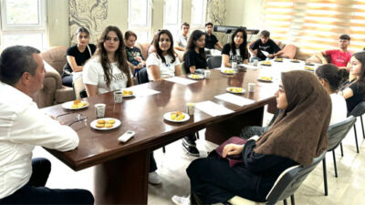 Düzçi’ne bağlı Yarbaşı belediye başkanı Başkanı öğrencilere verdiği destekle yine