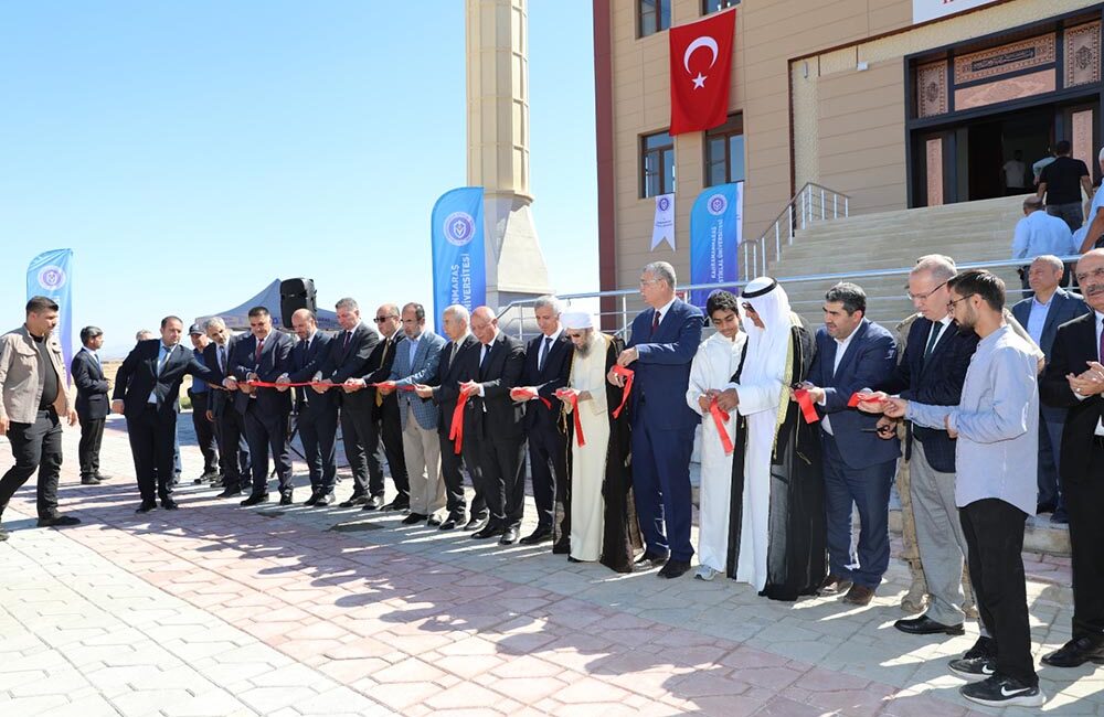 Kahramanmaraş İstiklal Üniversitesi (KİÜ) Ceceli Kampüsü’ne, Kuveytli hayırseverler tarafından yaptırılan
