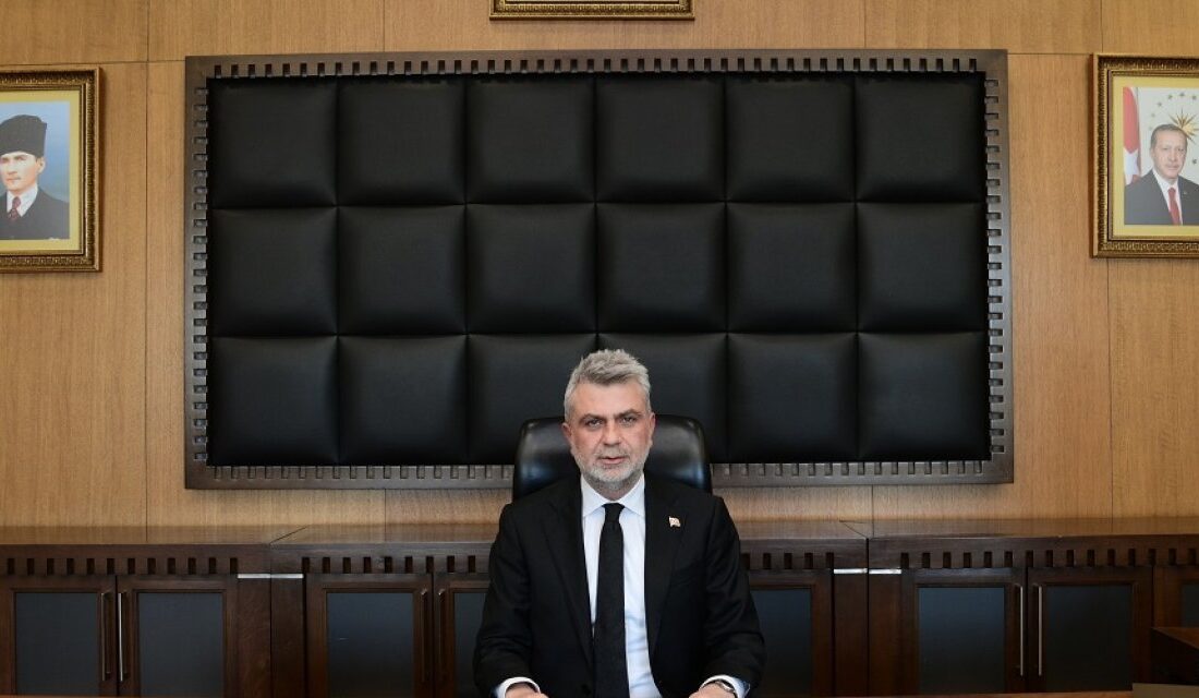 Cumhuriyet'in kuruluşunun 101. yıl dönümü dolayısıyla düzenlenen programa katılan Başkan