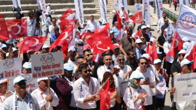 Eğitim çalışanları, yıllardır mesleklerini koruyacak bir kanun talep ediyorlardı, ancak