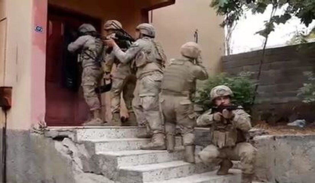 Kahramanmaraş’ta jandarma ekipleri tarafından sahte altın şebekesine yönelik yapılan operasyonda