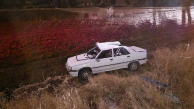 Kahramanmaraş’ın Afşin ilçesinde otomobilin şarampole devrilmesi sonucu yaşanan trafik kazasında