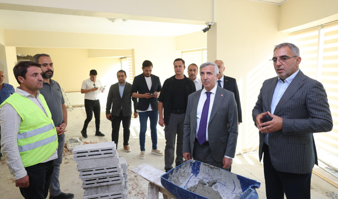 Kahramanmaraş Valisi Mükerrem Ünlüer, KYK’ya devredilen ve Kız Öğrenci Yurdu