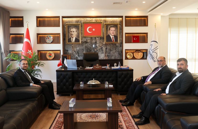 Çağlayancerit Belediye Başkanı Yemliha Göktaş, Belediye Başkan Yardımcısı Halil Topkıran