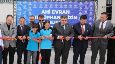 Kahramanmaraş Büyükşehir Belediyesi Başkan Vekili Mehmet Beşen, Ahî Evran Kütüphanesi’nin