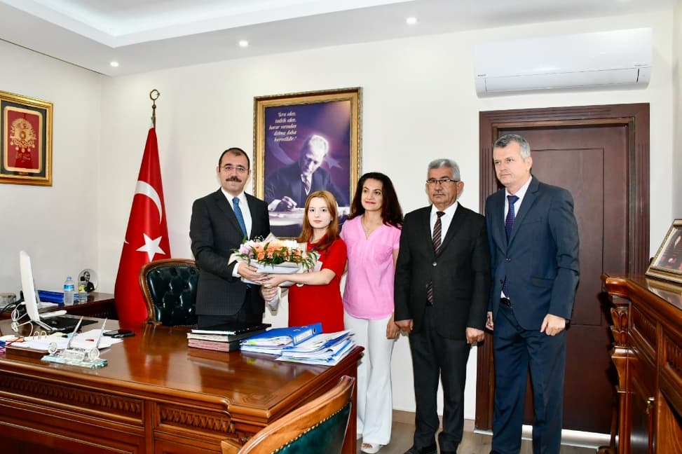 Liseli öğrenciler meme kanserini 5-10 yıl önceden tespit eden bir