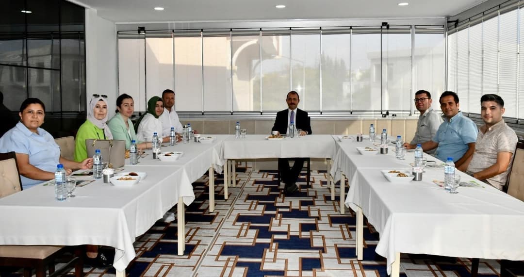 Kadirli’de bulunan Anaokullarının, öğrencilerin esnek sayıdaki gruplar içinde, bireysel gelişimleri