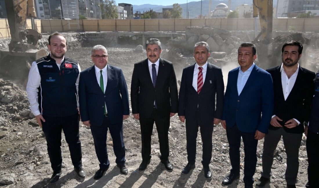 Osmaniye Esenevler Mahallesi sınırları içerisinde bulunan, Türk Telekom Hizmet binası