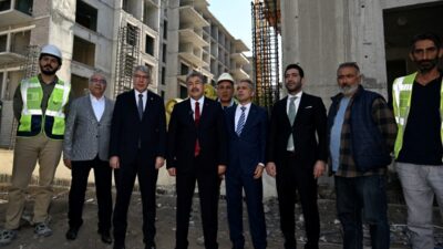 Osmaniye Valisi Dr. Erdinç Yılmaz, Osmaniye Milletvekili Seydi Gülsoy ve