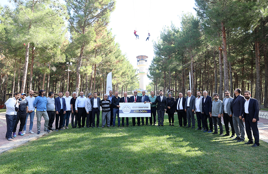 Dulkadiroğlu Belediyesi, ilçede faaliyet gösteren amatör spor kulüplerine 425.000 TL