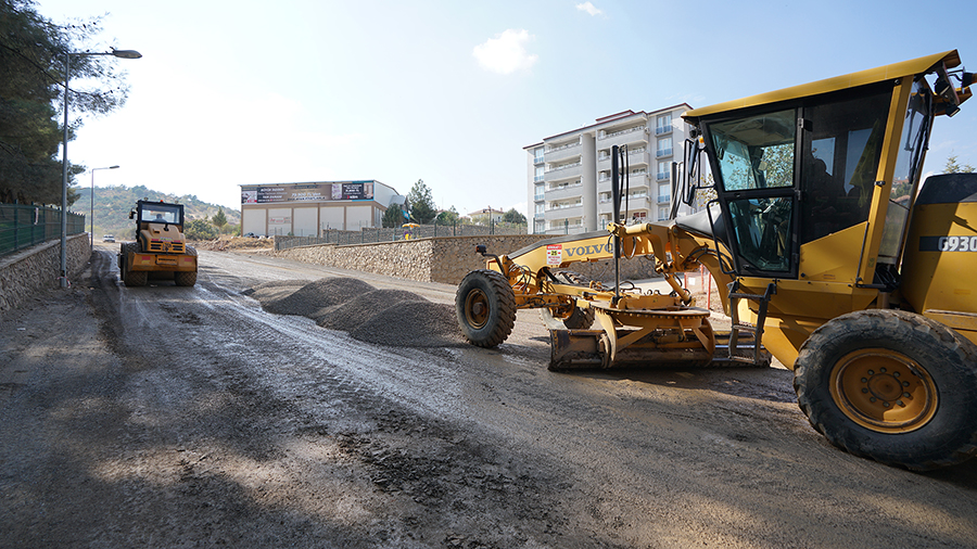 Büyükşehir Belediyesi, Türkoğlu ilçe merkezinde yerleşim yerleri, mesire alanı ve
