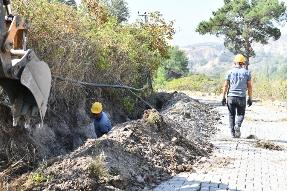 KASKİ Genel Müdürlüğü, Dulkadiroğlu ilçesi Peynirdere Mahallesi’nde 6 Şubat depremlerinde