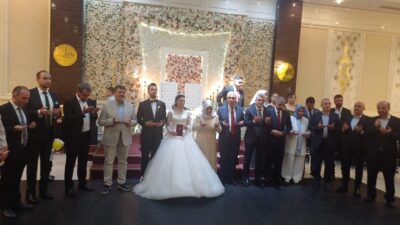 Kahramanmaraş’ta düzenlenen muhteşem bir düğünle Cuma Güler ve Gülnaz Baturay