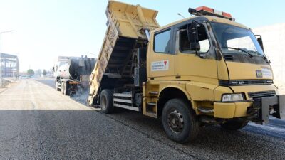 Büyükşehir Belediyesi, Küçük Sanayi Sitesi’nin genişleme alanında asfalt çalışmalarına başladı.