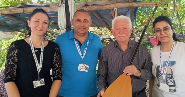 Özel Biltepe Anadolu Lisesi öğrencileri Aşıklar geleneğinin Çukurova’da son temsilcilerinde