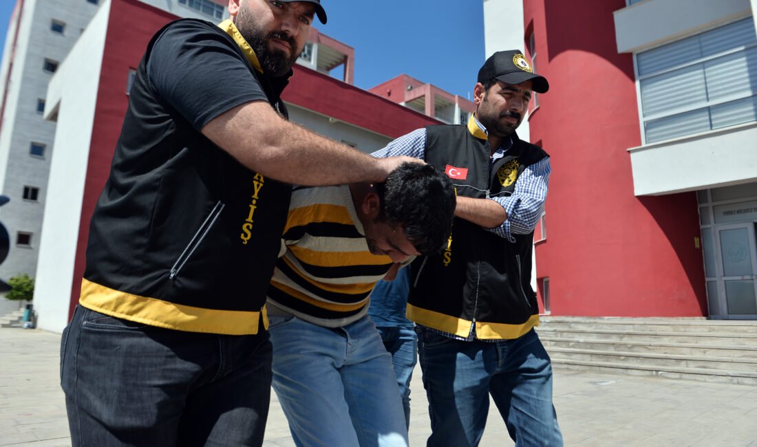 ADANA, – ADANA’DA çocuklarının devlet korumasına verilmesi yüzünden tartıştığı eşi,