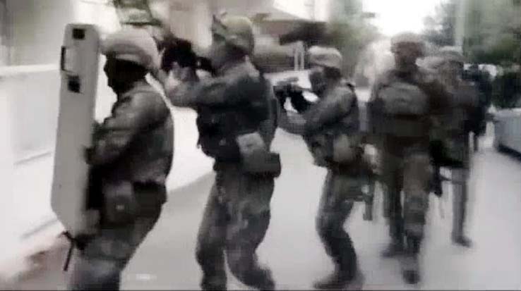 GAZİANTEP, -GAZİANTEP’te silahlı suç örgütüne yönelik operasyonda gözaltına alınan 18