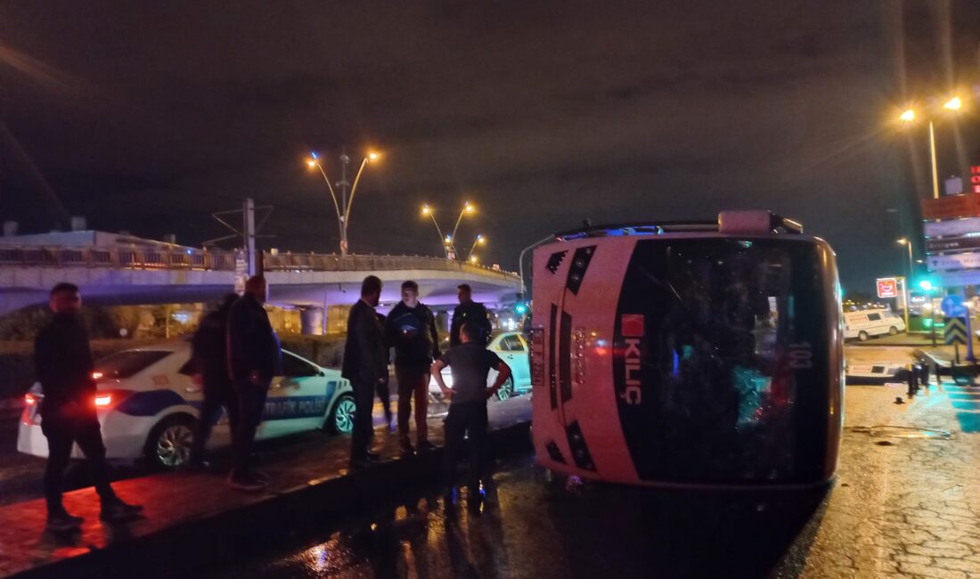 Olcay DÜZGÜN/ KAYSERİ, – KAYSERİ’de, sağanak yağış nedeniyle kayganlaşan zeminde