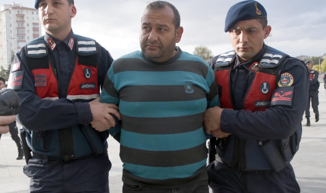 Samed Aydın SUN/KAYSERİ, – KAYSERİ’de tartıştığı komşusu Hasibe Soykuk’u (51)