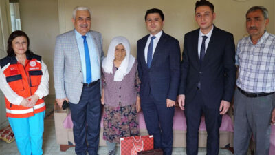 Sumbas Kaymakamı Mustafa Köroğlu, 1 Ekim Dünya Yaşlılar Günü’nde Sumbas’da