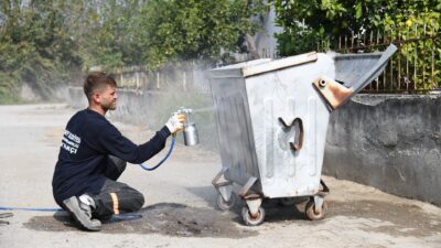 Osmaniye Belediyesi Temizlik İşleri Müdürlüğü ekiplerince, şehir genelinde bulunan çöp