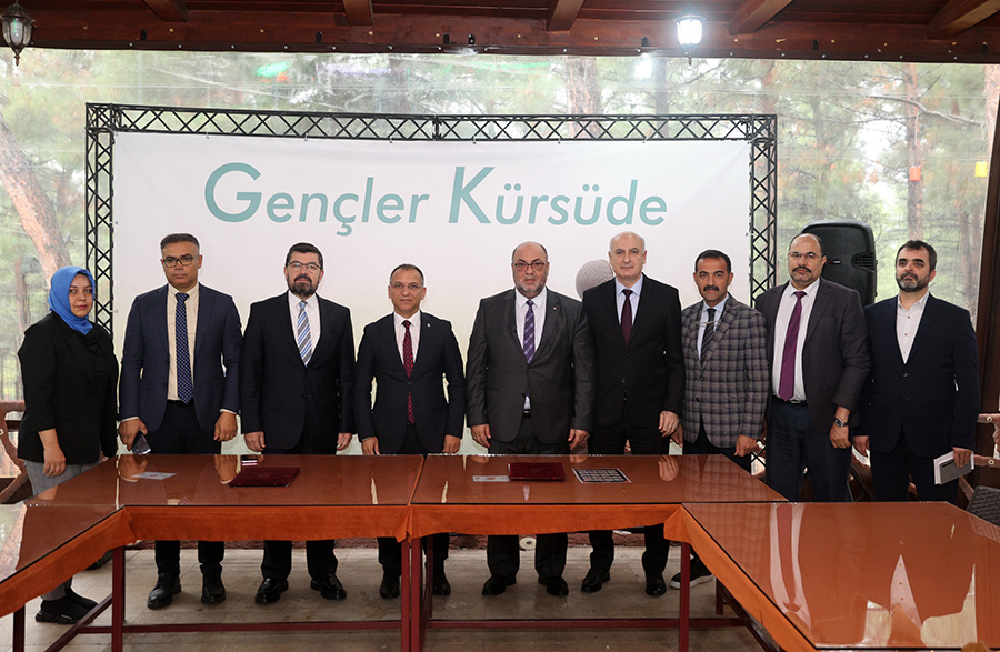 Dulkadiroğlu Belediye Başkanı Mehmet Akpınar, Kahramanmaraş İl Milli Eğitim Müdürü