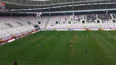 Nesine 3. Lig 4. Grup’ta şampiyonluk mücadelesi veren Kahramanmaraş İstiklalspor,