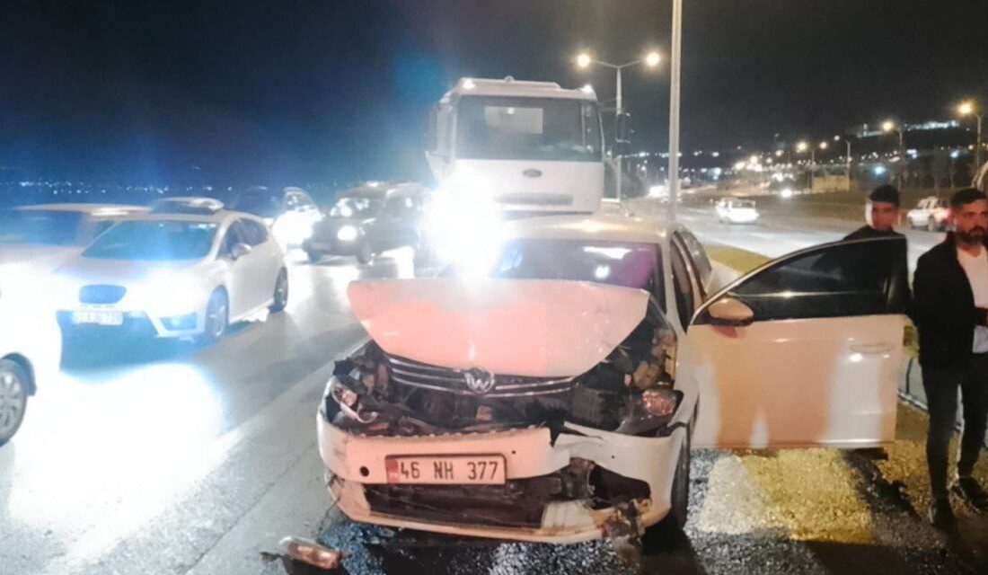 Kahramanmaraş’ta yaşanan zincirleme trafik kazasında 2 kişi hafif yaralandı.